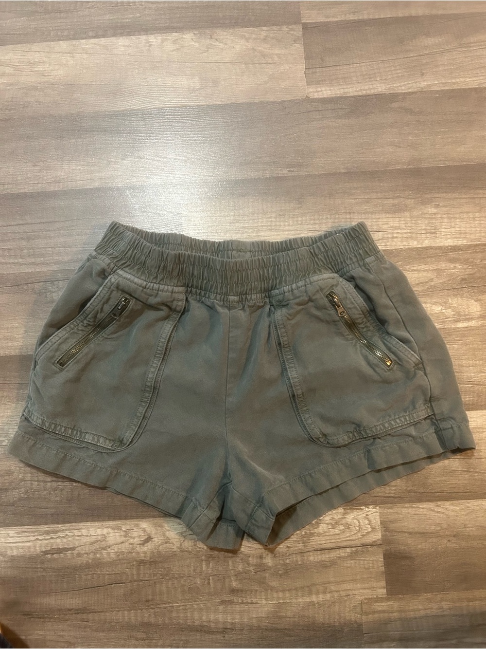 aerie Olive Green Elastic-Waist Utility Shorts with Zip Pockets